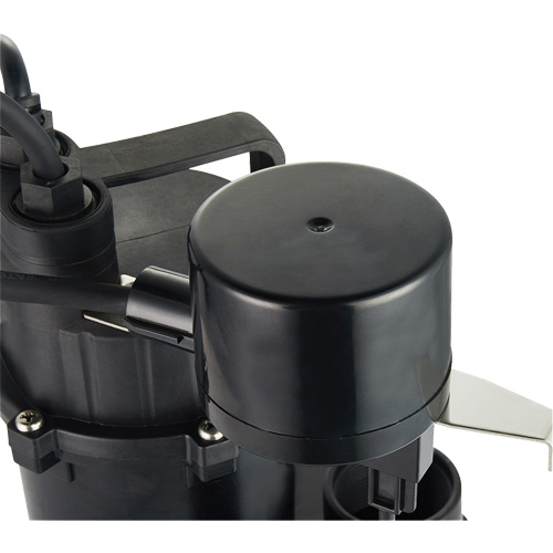 Pompe de puisard submersible thermoplastique, 2560 gal./h, 115 V, 4,6 A, 1/3 CV Distribution Industrielle GC