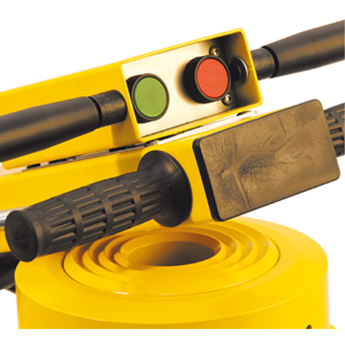 Cric Mammut, 110 tonnes, Air comprim&eacute;/hydraulique Distribution Industrielle GC