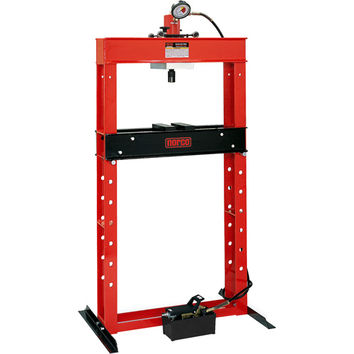 Presse pour atelier op&eacute;r&eacute;e par une pompe hydraulique &agrave; air, Capacit&eacute; 25 tonnes Distribution Industrielle GC