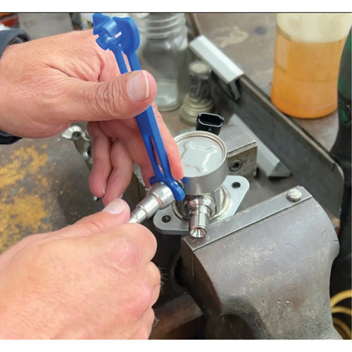 Outil de d&eacute;connexion de conduite de carburant &agrave; profil bas de 5/16 po et 3/8 po pour Ford Distribution Industrielle GC