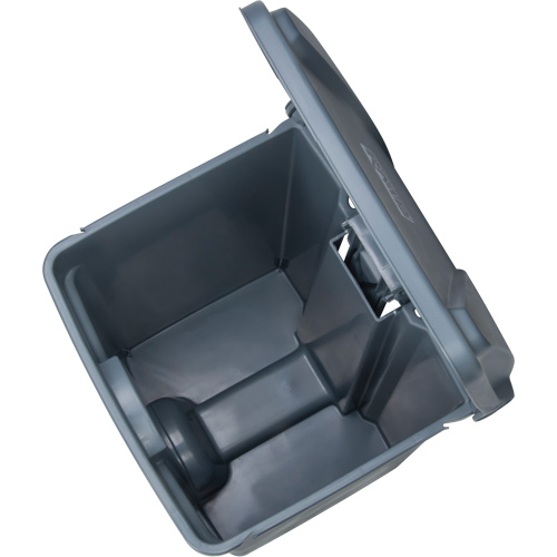 Step-On Garbage Can, Plastic, 12 US gal. Capacity Distribution Industrielle GC