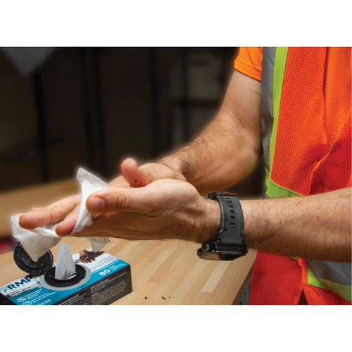 Lingettes nettoyantes emball&eacute;es individuellement, 12 lingettes, 8" x 9-1/2" Distribution Industrielle GC