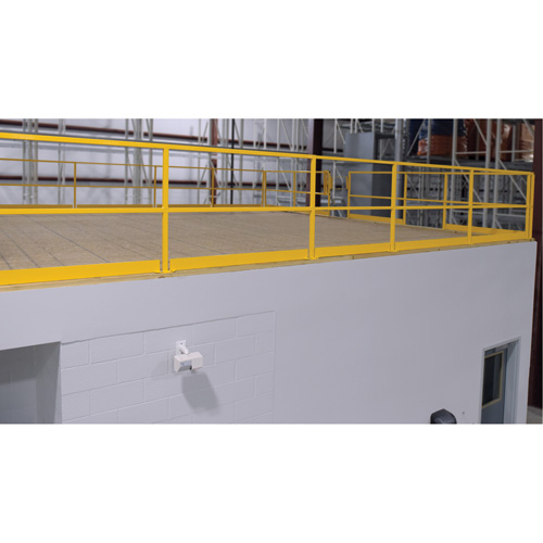 Barri&egrave;re de s&eacute;curit&eacute; pour mezzanine, 68-1/2" lo x 42" ha, 80-1/16" &eacute;lev&eacute;e, Jaune Distribution Industrielle GC
