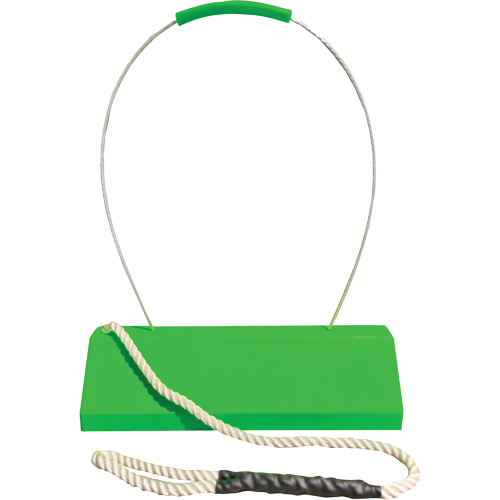 Cale de roue pour avion Checkers Safety SafeRay avec poign&eacute;e ergonomique &agrave; cordage en boucle, Ur&eacute;thane, Vert fluorescent, 24" la x 8" p x 6" h Distribution Industrielle GC