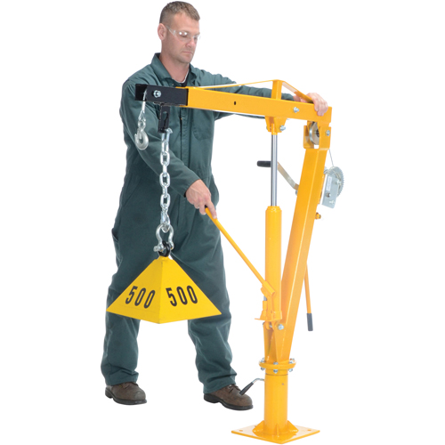 Grue &agrave; fl&egrave;che pour camion actionn&eacute;e par treuil, Capacit&eacute; de 1000 lb (0,5 tonne), Limite de 86-1/2" Distribution Industrielle GC