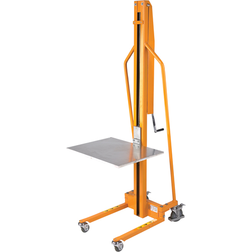 Empileur &agrave; plateforme, M&eacute;canisme Treuil manuel, Capacit&eacute; de 220 lb, Levage max de 58-1/2" Distribution Industrielle GC