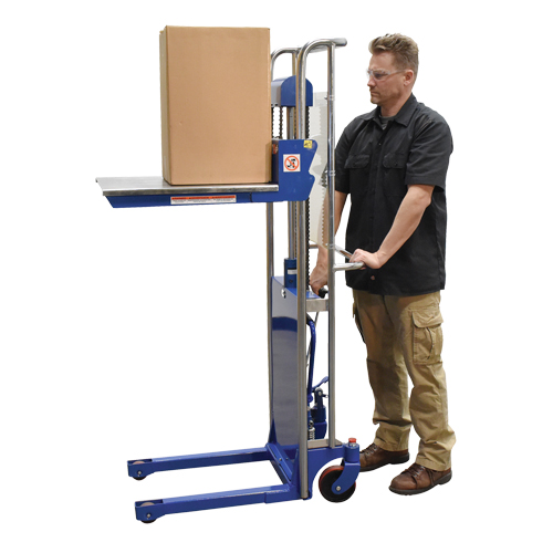 Gerbeur Hefti-Lift, M&eacute;canisme Pompe au pied, Capacit&eacute; de 880 lb, Levage max de 59" Distribution Industrielle GC