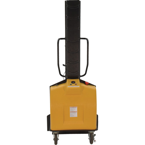 Gerbeur motoris&eacute; avec m&acirc;t &eacute;troit, Fonctionnement &eacute;lectrique, Capacit&eacute; 1000 lb, Lev&eacute;e max 63" Distribution Industrielle GC