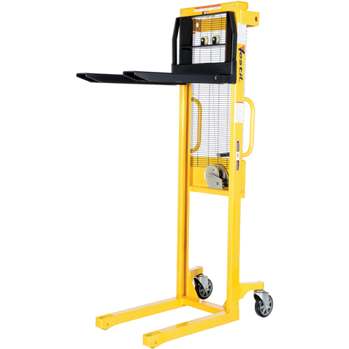 Manual Stacker, Hand Winch Operated, 770 lbs. Capacity, 60" Max Lift Distribution Industrielle GC