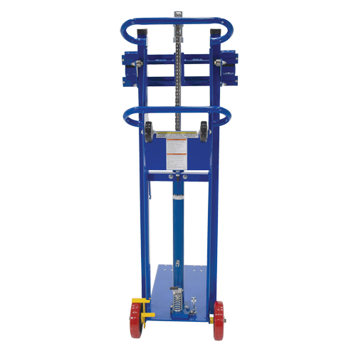 Empileur &agrave; plateforme, M&eacute;canisme Pompe au pied, Capacit&eacute; de 750 lb, Levage max de 52" Distribution Industrielle GC