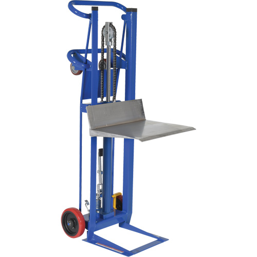 Hydra Lift Platform Stacker, Foot Pump Operated, 750 lbs. Capacity, 52" Max Lift Distribution Industrielle GC