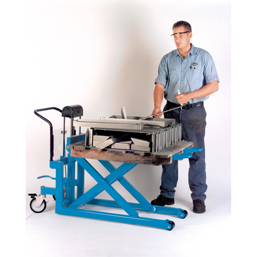 Chariots/tables hydrauliques de lev&eacute;e &agrave; ciseaux pour palettes, 42-1/2" lo x 20-1/2" la, Acier, Capacit&eacute; de 1000 lb Distribution Industrielle GC
