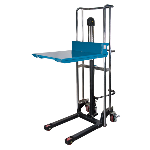 Gerbeur hydraulique &agrave; plateforme, M&eacute;canisme Pompe au pied, Capacit&eacute; de 880 lb, Levage max de 60" Distribution Industrielle GC