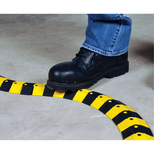 Ultra-Sidewinder&reg; Cable Protection System - Small, 13.125" x 3" x 0.75", 32000 lbs. (16 tons) Distribution Industrielle GC