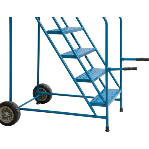 Escabeau roulant avec rails pour acc&egrave;s &agrave; une remorque, 4 marches, Largeur de la marche 22", Hauteur de la plateforme 37", Acier Distribution Industrielle GC