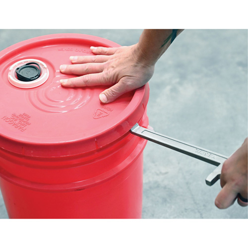 Cl&eacute; pour baril, Ouverture de 3/4"/2", Poign&eacute;e 9-1/2", Acier inoxydable Distribution Industrielle GC
