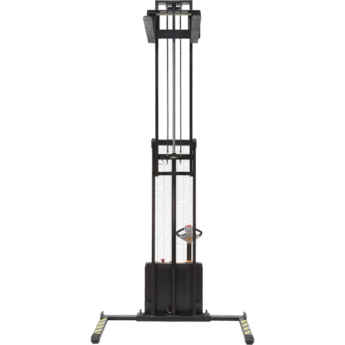 Double Mast Stacker, Electric Operated, 2200 lbs. Capacity, 150" Max Lift Distribution Industrielle GC