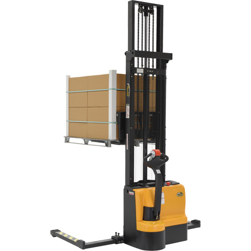 Double Mast Stacker, Electric Operated, 2200 lbs. Capacity, 150" Max Lift Distribution Industrielle GC