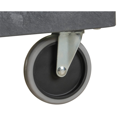 Chariot utilitaire pour l'entretien, 2 tiers, 24-5/8" x 32-1/2" x 40", Capacit&eacute; 550 lb Distribution Industrielle GC
