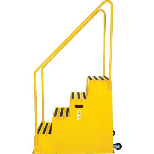 Escabeau industriel, 4 marches, 44" x 22-1/4" x Hauteur 65-1/8" Distribution Industrielle GC