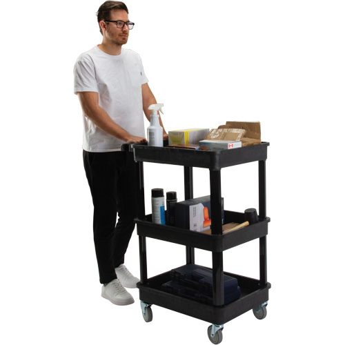 Chariot utilitaire avec tablette &agrave; bordure profonde, 3 tiers, 19" x 39-1/2" x 28-1/4", Capacit&eacute; 330 lb Distribution Industrielle GC