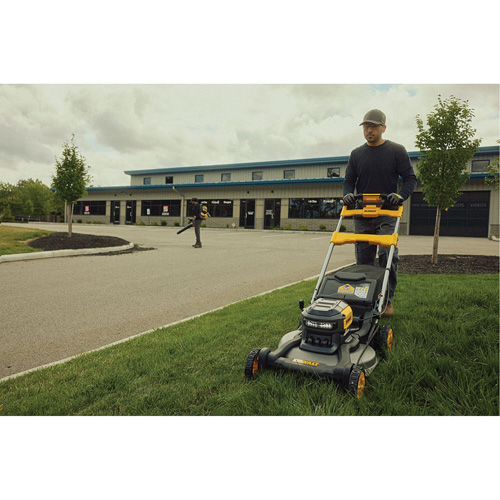 60V MAX* Brushless Cordless RWD Mower Kit, Self-Propelled Walk-Behind, Battery Powered, 21" Cutting Width Distribution Industrielle GC