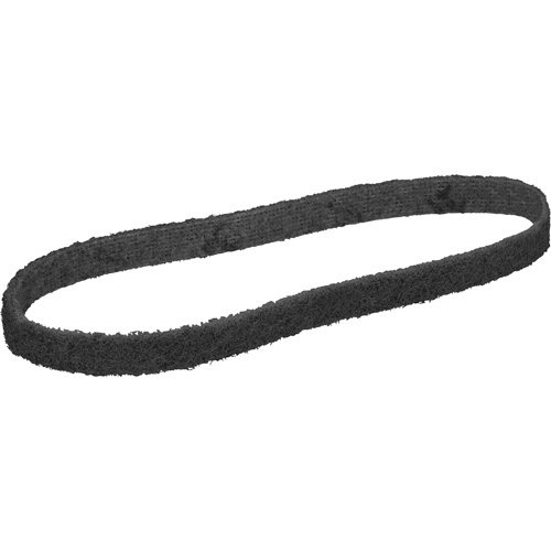 Courroie de conditionnement de surface Scotch-Brite, 1/2" la x 18" lo, Oxyde d'aluminium, Grain Super fin Distribution Industrielle GC