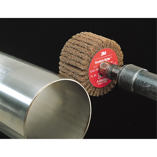 Brosses &agrave; lamelles Scotch-Brite, 2" dia. x 1" la, Arbre 1/4", Oxyde d'aluminium Distribution Industrielle GC