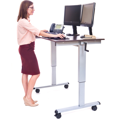 Postes de travail ajustables pour travail assis et debout , , 48-1/2" h x 48" la x 32-1/2" p, Noyer Distribution Industrielle GC