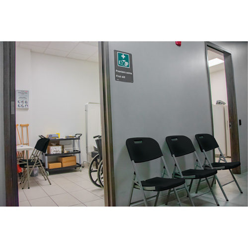 Folding Chair, Polyethylene, Black, 350 lbs. Weight Capacity Distribution Industrielle GC