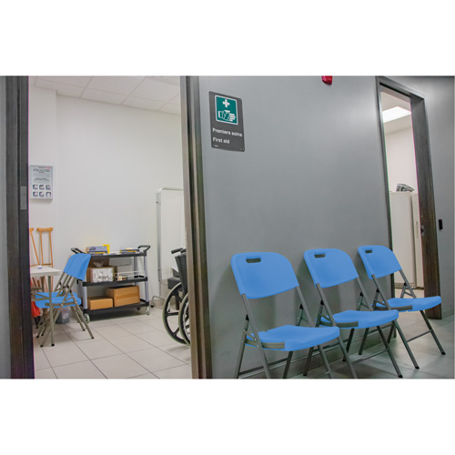 Folding Chair, Polyethylene, Blue, 350 lbs. Weight Capacity Distribution Industrielle GC