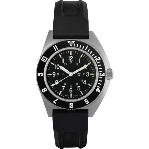 Montre Steel Navigator sur ensemble bracelet en caoutchouc noir de trois morceaux, Num&eacute;rique, &agrave; piles, 41 mm, Noir Distribution Industrielle GC