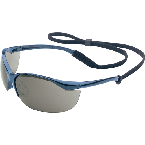 Lunettes de s&eacute;curit&eacute; Uvex Vapor, Lentille Grise/fum&eacute;e, Anti-&eacute;gratignures, ANSI Z87+/R&eacute;pond ou surpasse la norme CSA Z94.3 Distribution Industrielle GC