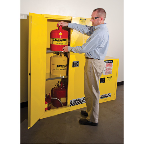 Sure-Grip&reg; Ex Flammable Storage Cabinets, 45 gal., 2 Door, 43" W x 65" H x 18" D Distribution Industrielle GC