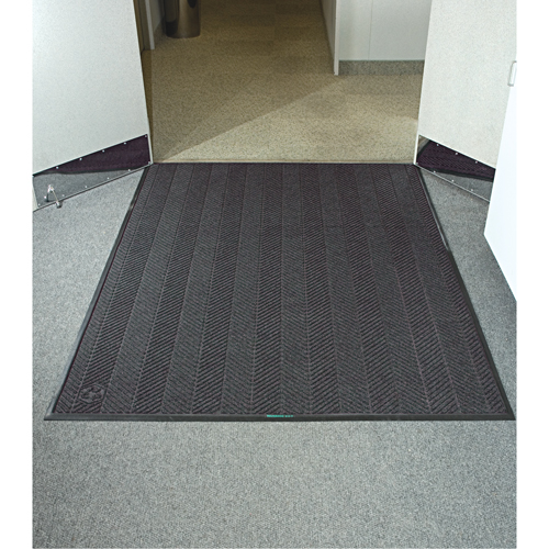 Tapis Waterhog Eco Elite, Essuie-pieds/grattoir, 6' x 8' x 3/8", Cendre grise Distribution Industrielle GC