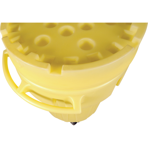 Ultra-Overpacks&reg; Wheeled Drum, 95 gal., Mobile Distribution Industrielle GC