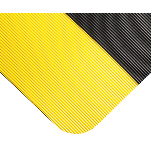 Tapis tr&egrave;s robuste pour panneau de contr&ocirc;le No 720, Ondul&eacute;, 3' x 10' x 5/8", Noir/Jaune, PVC Distribution Industrielle GC