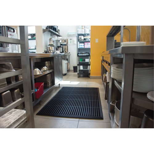 Tapis antifatigue, &agrave; fentes, 3' x 5' x 7/8", Noir, Caoutchouc naturel Distribution Industrielle GC