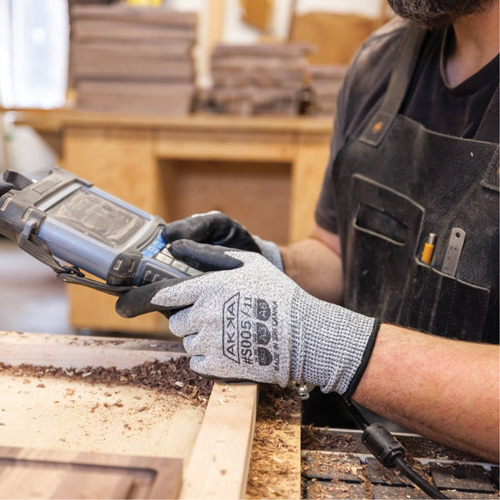 Cut Resistant Glove, Size Small/7, 10 Gauge, Foam Nitrile Coated, Dyneema&reg; Shell, ASTM ANSI Level A3/EN 388 Level C Distribution Industrielle GC