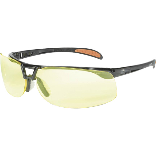 Prot&eacute;g&eacute; Safety Glasses with HydroShield Lenses, Amber Lens, Anti-Fog/Anti-Scratch, ANSI Z87+ Distribution Industrielle GC