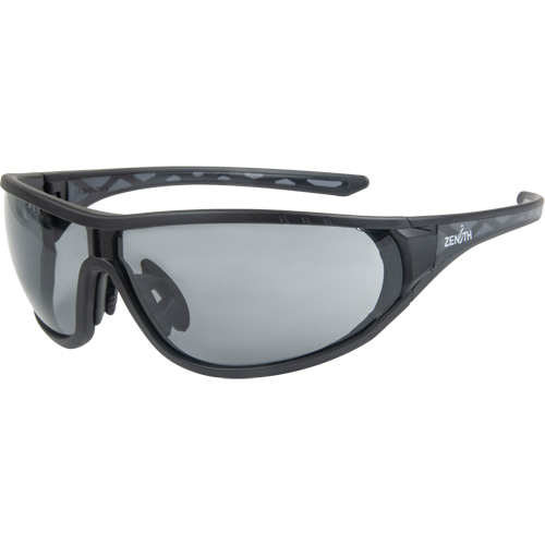 Lunettes de s&eacute;curit&eacute; de s&eacute;rie Z3000, Lentille Grise/fum&eacute;e, Antibu&eacute;e/Anti-&eacute;gratignures, ANSI Z87+/R&eacute;pond ou surpasse la norme CSA Z94.3 Distribution Industrielle GC