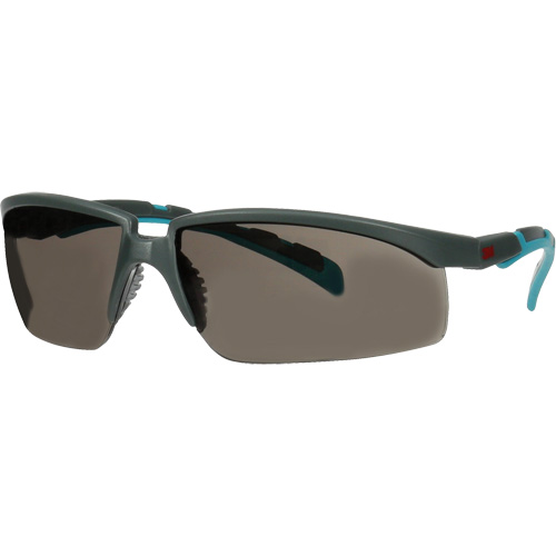 Lunettes de s&eacute;curit&eacute; de la s&eacute;rie Solus 2000, Lentille Gris, Antibu&eacute;e/Anti-&eacute;gratignures, ANSI Z87+ Distribution Industrielle GC