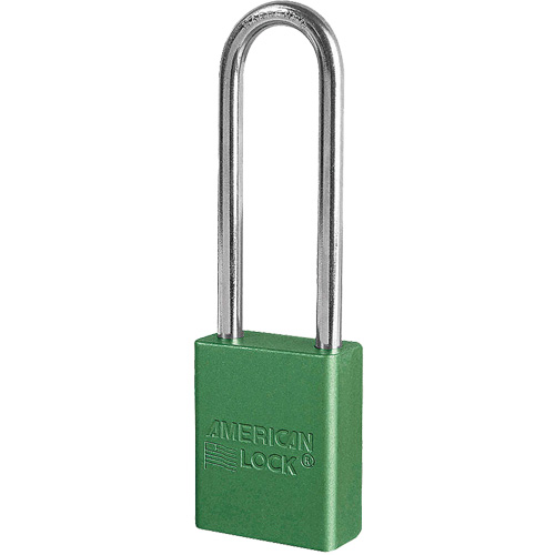 Cadenas de s&eacute;curit&eacute; American Lock, Vert, Cl&eacute;s diff&eacute;rentes, Aluminium, Largeur de 1-1/2" Distribution Industrielle GC