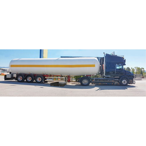 Ultra-Tanker Berm, 374 US gal. Capacity, 5' W x 10' L x 12" H, Foam Wall Distribution Industrielle GC