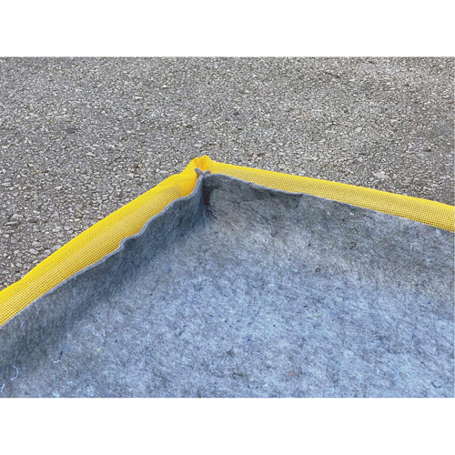Tampon Ultra-Filter grand, Capacit&eacute; 3,3 gal. US, 5' la x 4' lo x 3" h, Paroi en mousse Distribution Industrielle GC