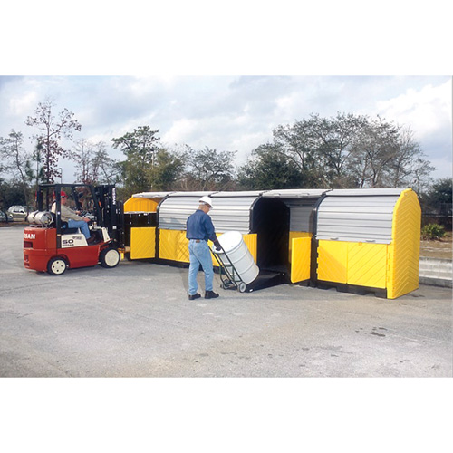 P20 Plus Ultra-Hard Top Spill Pallets&reg; with Drain, 312" L x 79" W x 62" H, 9000 lbs. Load Capacity Distribution Industrielle GC