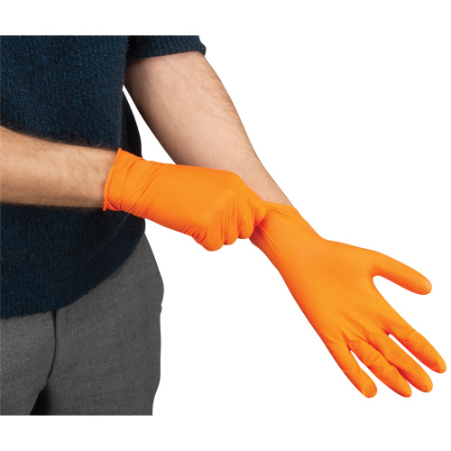 Heavyweight Tactile Grip Examination Gloves, Small, Nitrile, 8-mil, Powder-Free, Orange Distribution Industrielle GC