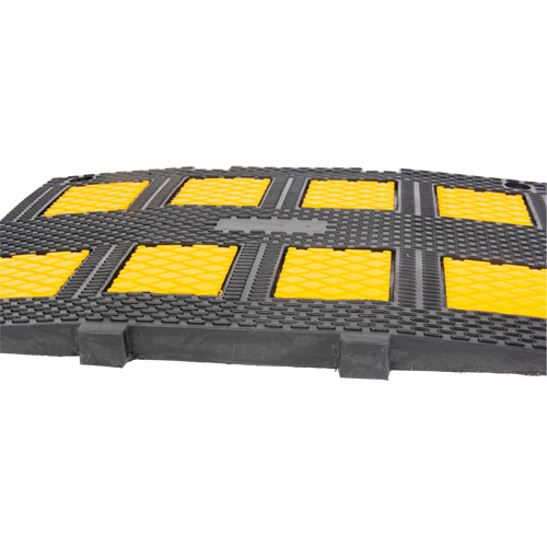 Dos d'&acirc;ne central, Caoutchouc, 3' lo x 20" la x 2" h Distribution Industrielle GC