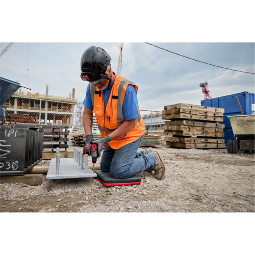 Tapis repose-genoux Packout, 18,7" lo x 13,7" la, 2,2" &eacute;pais Distribution Industrielle GC