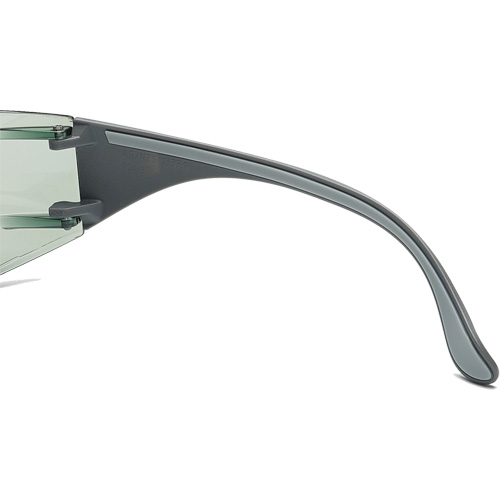 Lunettes de s&eacute;curit&eacute; Adapt Lite, Lentille Int&eacute;rieur/ext&eacute;rieur, Antibu&eacute;e/Anti-&eacute;gratignures, ANSI Z87+/R&eacute;pond ou surpasse la norme CSA Z94.3 Distribution Industrielle GC
